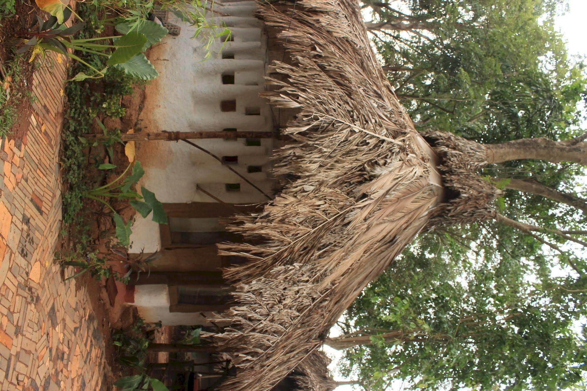 Saraya Bed & Breakfast Sangolda Exterior photo